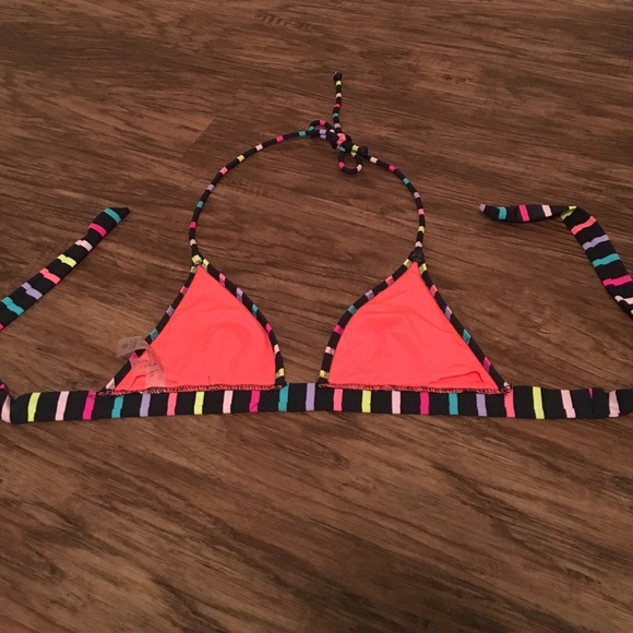 Victoria secret swimsuit top - Picture 2 of 3