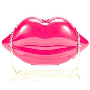 LIP PURSE
