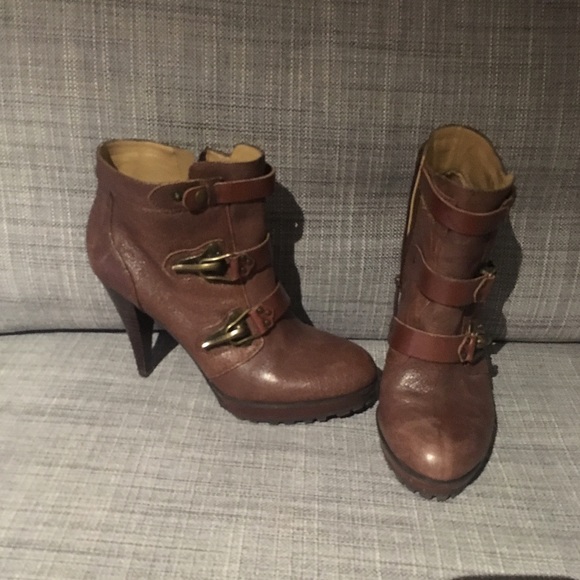 Nine West booties - Picture 1 of 1