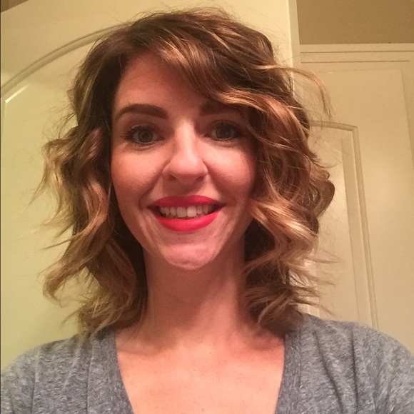 Meet your Posher, Brooke