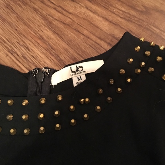 Dress with a few missing studs - Picture 2 of 2