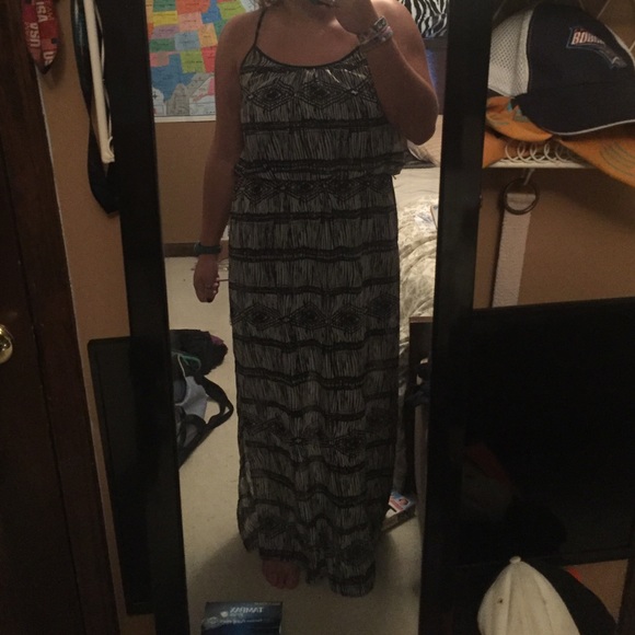 black and white printed maxi dress
