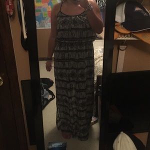 black and white printed maxi dress