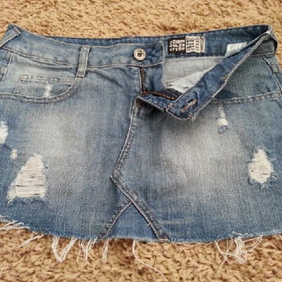 *Sold*Zara jeans mini skirt - Picture 2 of 3