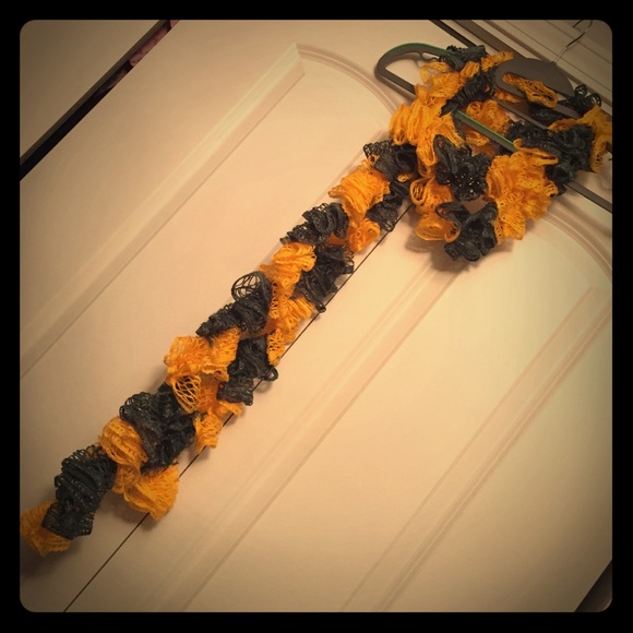 Green & Gold Scarf