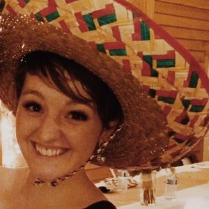 Meet your Posher, Alisha