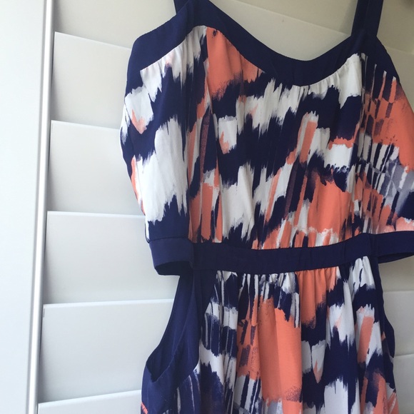 Soprano Dress - Picture 3 of 4