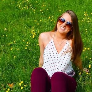 Meet your Posher, Alaina