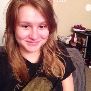 Meet your Posher, Angie