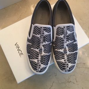 Vince slip on sneakers snake Python sold