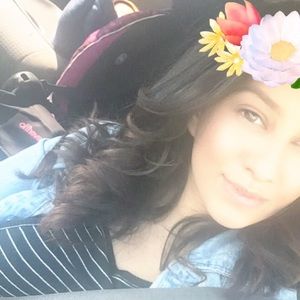 Meet your Posher, Jocelyne