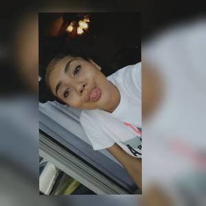 Meet your Posher, Monique