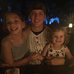 Meet your Posher, Blake