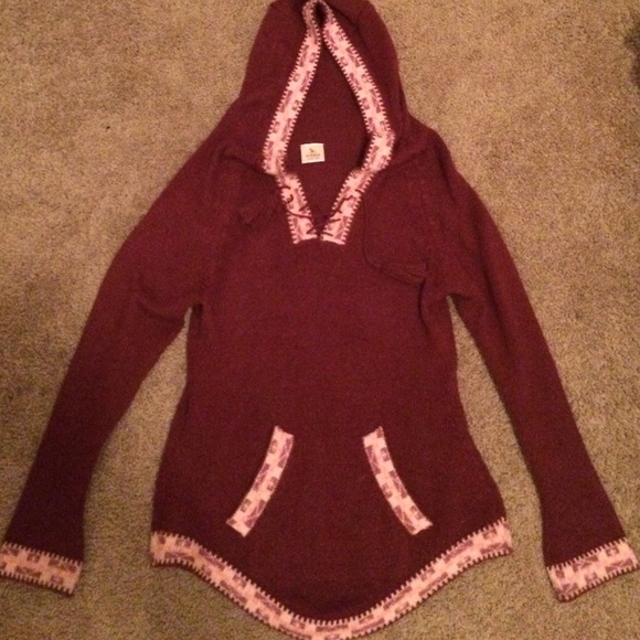 Alpaca sweater with hood