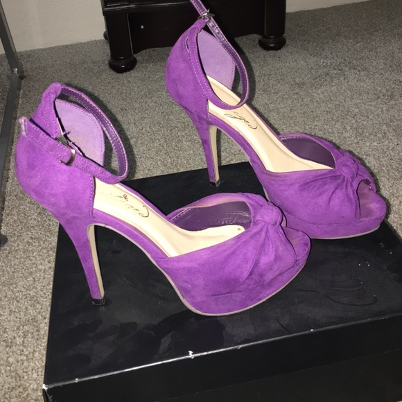 4.5" ankle strap heel