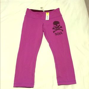 LuluLemon SoulCycle Fusia Cropped