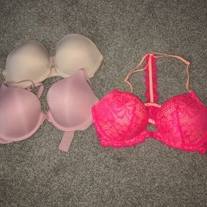 Lot of 4 VS bras!