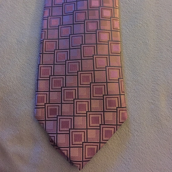Ermenegildo Zegna pink silk tie. Like new!