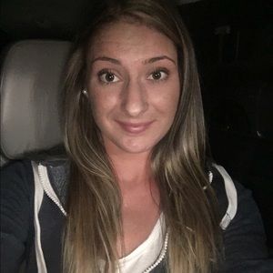 Meet your Posher, Jocelyn