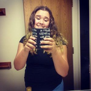 Meet your Posher, Alexis