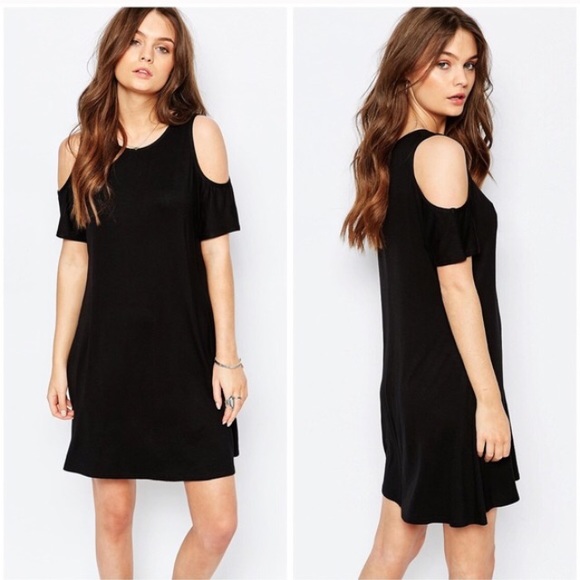 SALE!!! Black New look Cold Shoulder swing dress