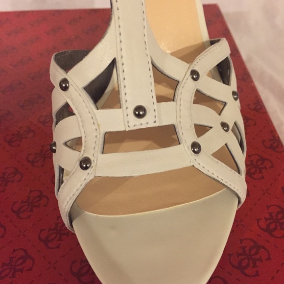 Guess white heels- genuine leather - Picture 4 of 4