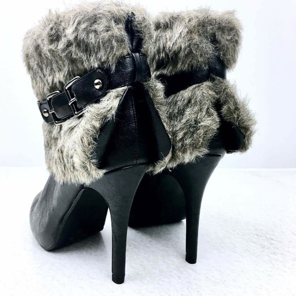 ⚜️LAST PAIR🔹7 1/2🔹New Fur Latte Ankle Boots - Picture 2 of 4