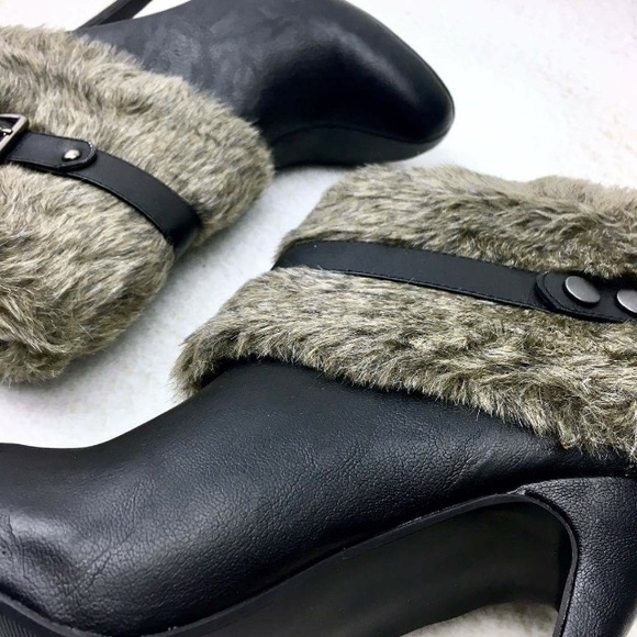 ⚜️LAST PAIR🔹7 1/2🔹New Fur Latte Ankle Boots - Picture 3 of 4