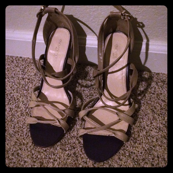 Eva Mendes wedges
