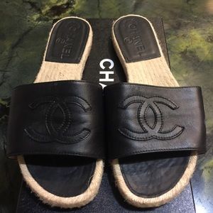 Chanel lambskin slides size 39