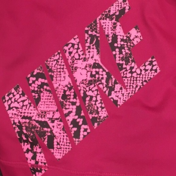 Meet your Posher, Tia