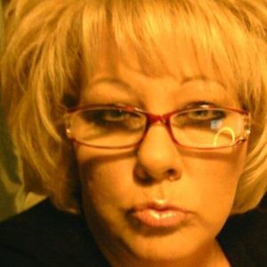 Meet your Posher, Deena