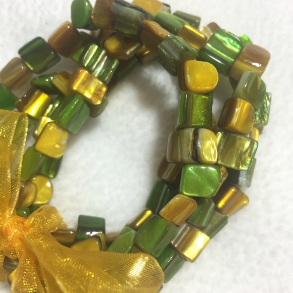 BEADED STATEMENT BRACELET