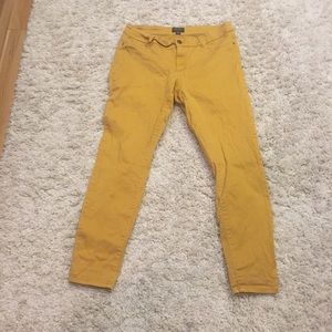 Plus size forever 21 mustard "skinny" jeans sz 16