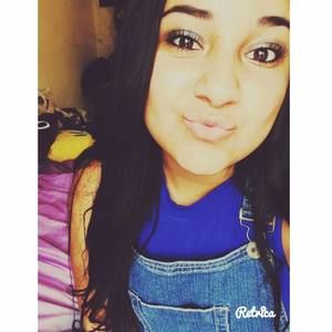 Meet your Posher, Dayana