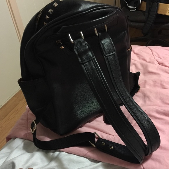 Small backpack - Picture 2 of 3