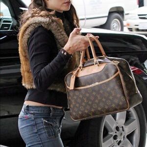 Authentic Louis Vuitton JLo Deuaville Satchel bag!
