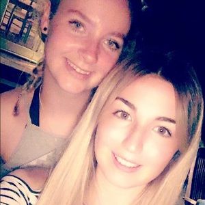 Meet your Posher, Chloe