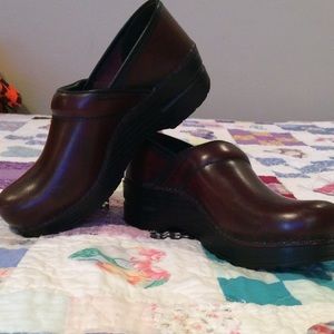 Dansko size 38 NWOT clog shoes Super Cute