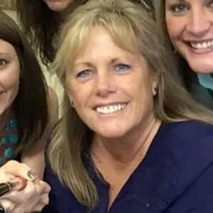 Meet your Posher, Debra