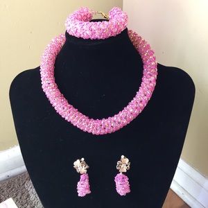 An elegant but simple Jewelry Pair