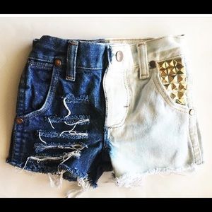 Distress stoned shorts