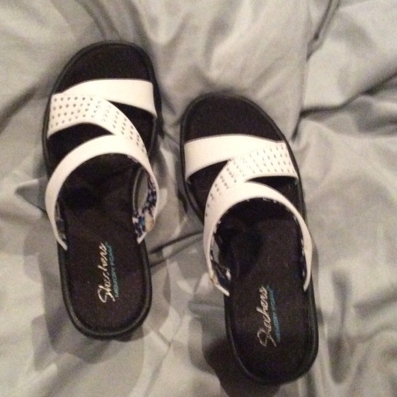 Skecher womens shoes