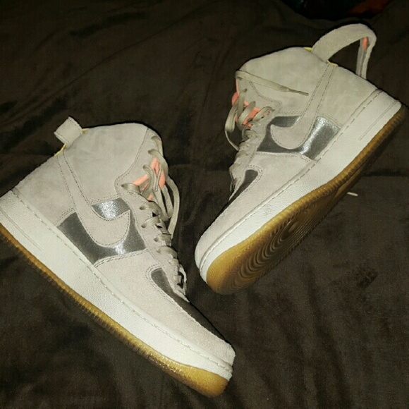Nike Air Force Ones Hi