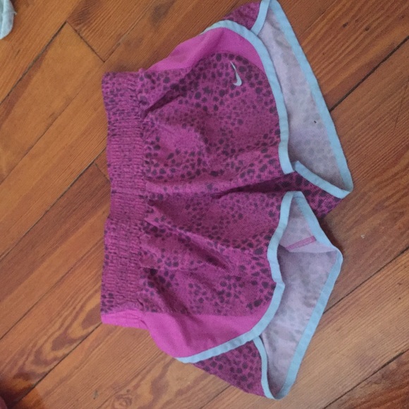 Nike running shorts Size adult Small!!
