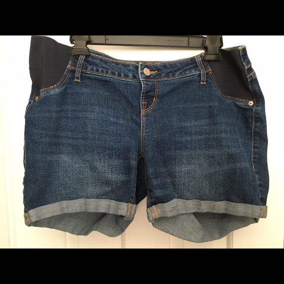 Old Navy Maternity Shorts