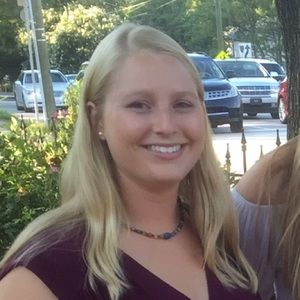 Meet your Posher, Caroline