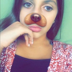 Meet your Posher, Chloe