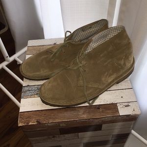 Clarks desert boots size 10