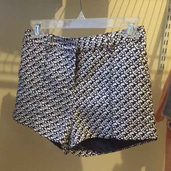 Black and white patterned shorts